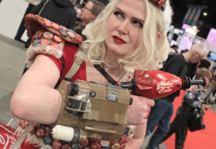 COSPLAY : NUKA COLA GIRL